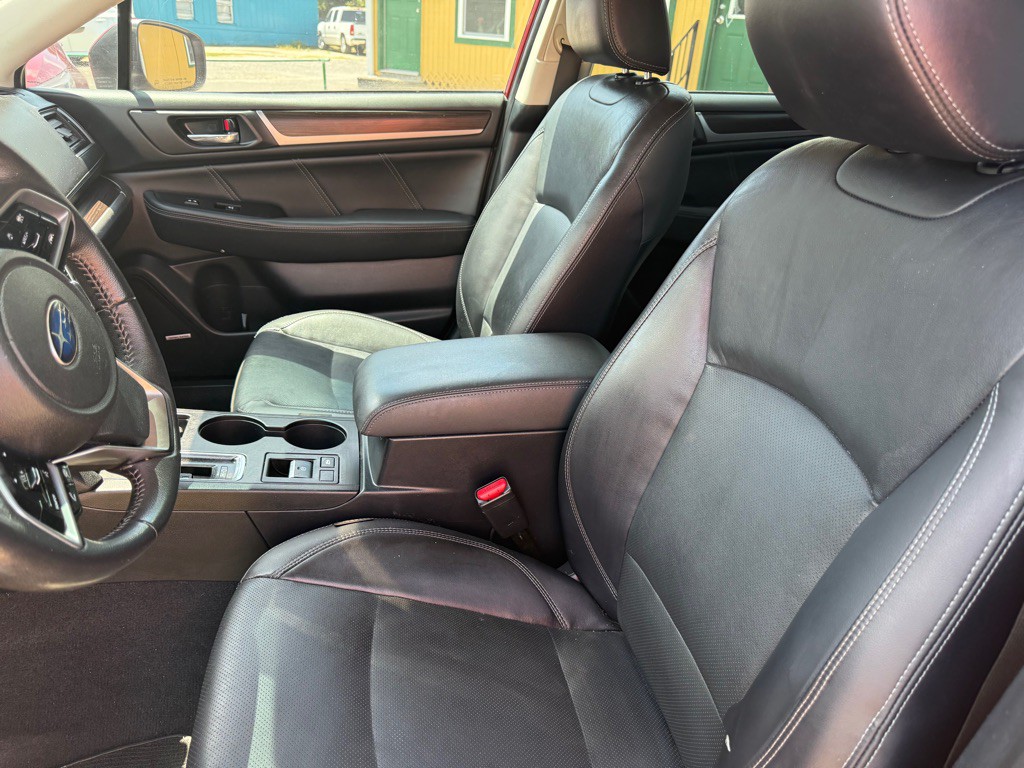 2018 Subaru Legacy Image 10