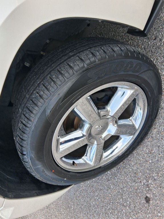 2012 Chevrolet Tahoe Image 14