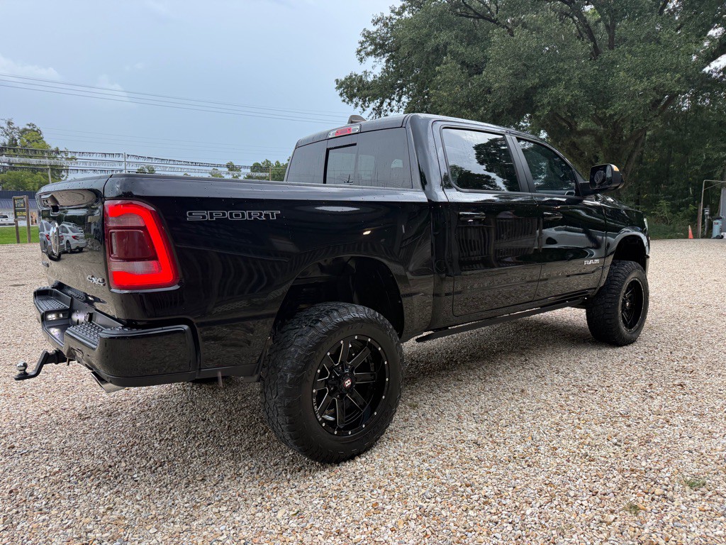 2023 RAM 1500 Image 5
