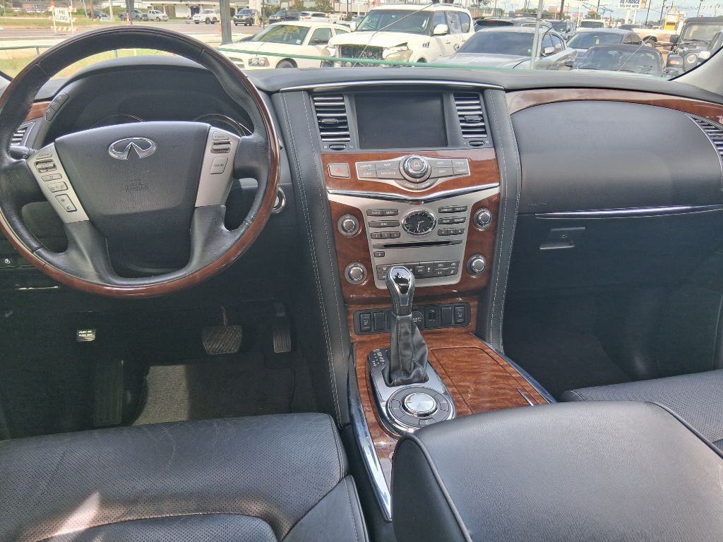 2018 INFINITI QX80 Image 10