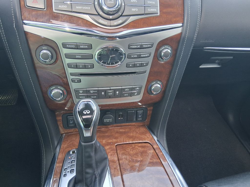 2018 INFINITI QX80 Image 15
