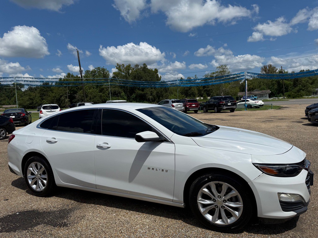 2021 Chevrolet Malibu Image 4