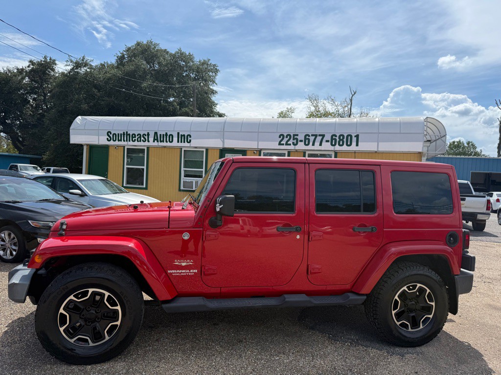 2011 Jeep Wrangler Unlimited Image 1