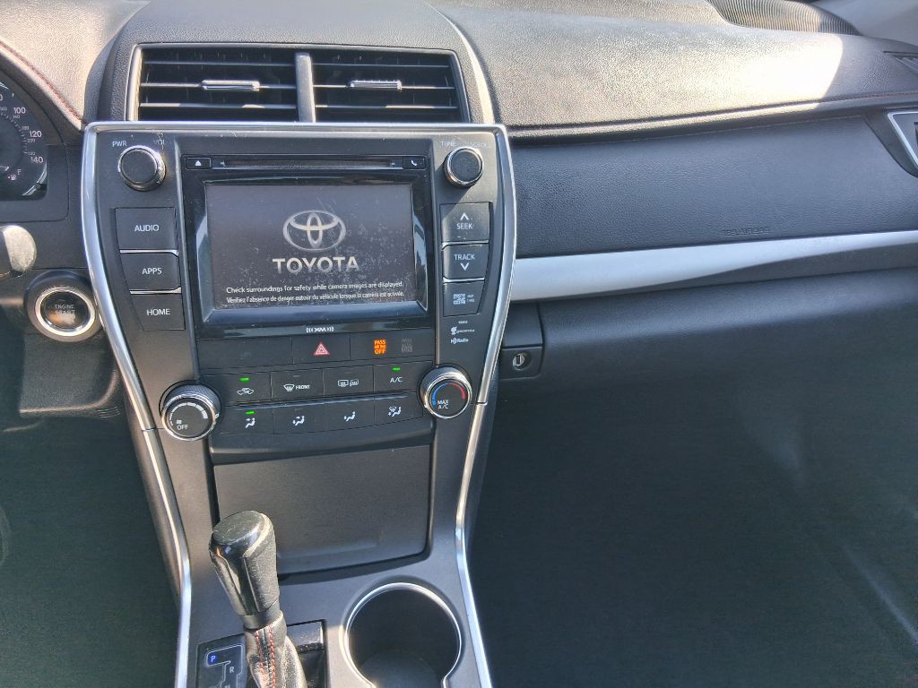 2017 Toyota Camry Image 13