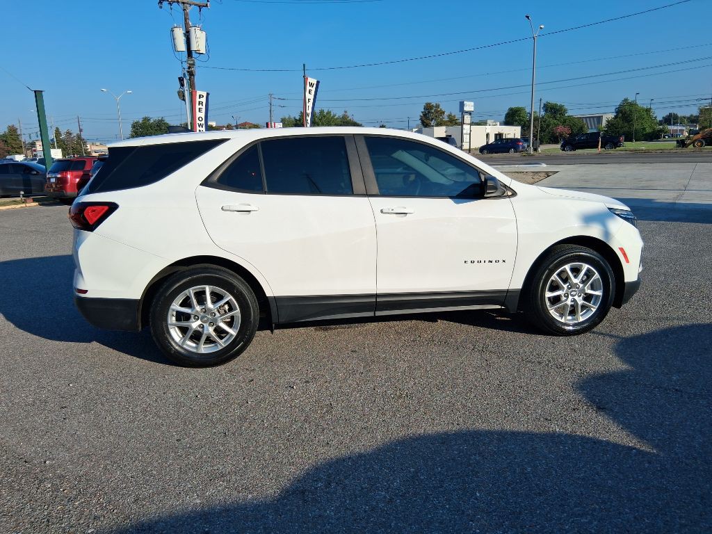 2023 Chevrolet Equinox Image 4