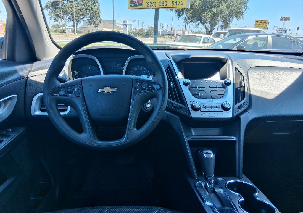 2017 Chevrolet Equinox Image 6