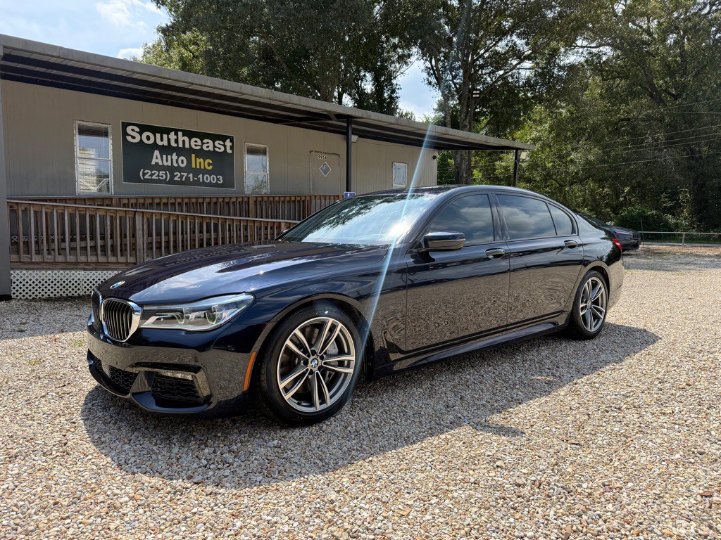 2018 BMW 7 Series Image 1