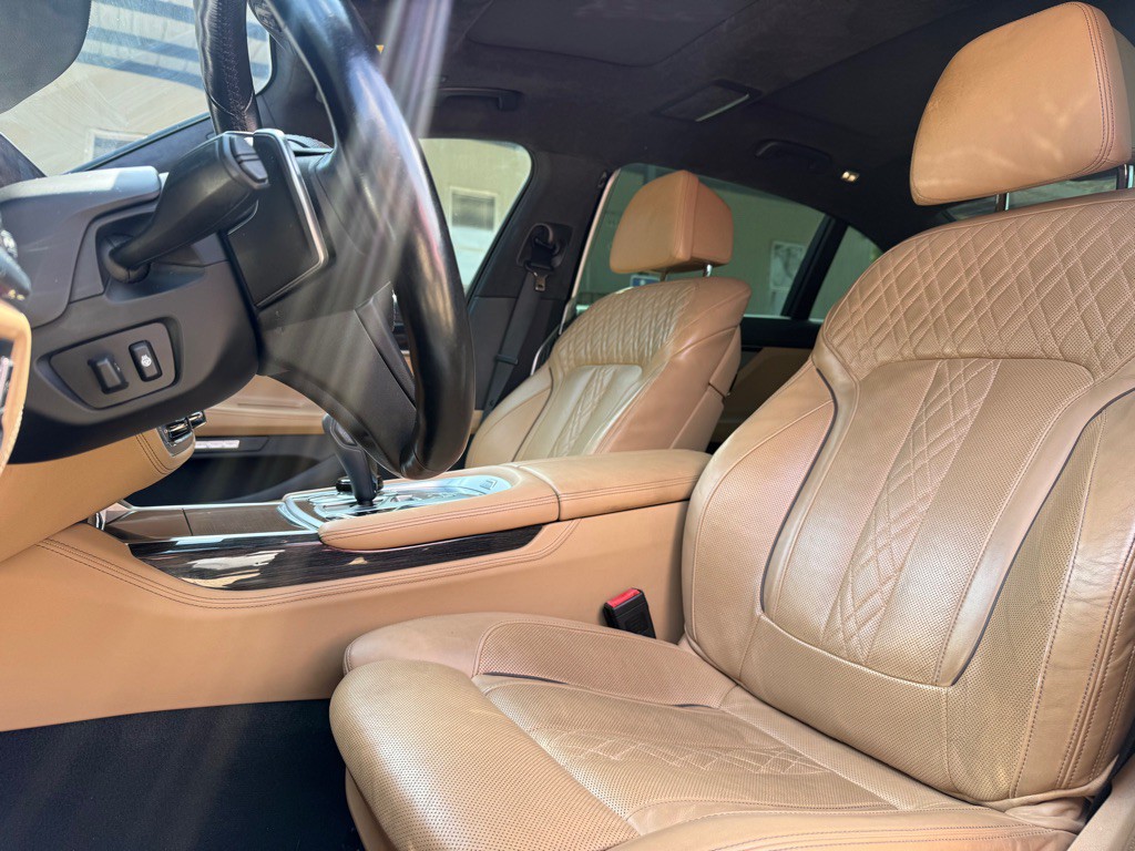2018 BMW 7 Series Image 10