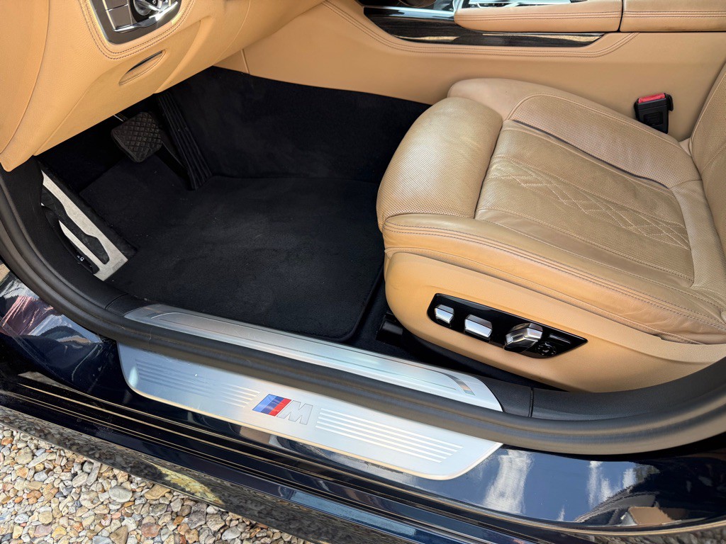 2018 BMW 7 Series Image 12