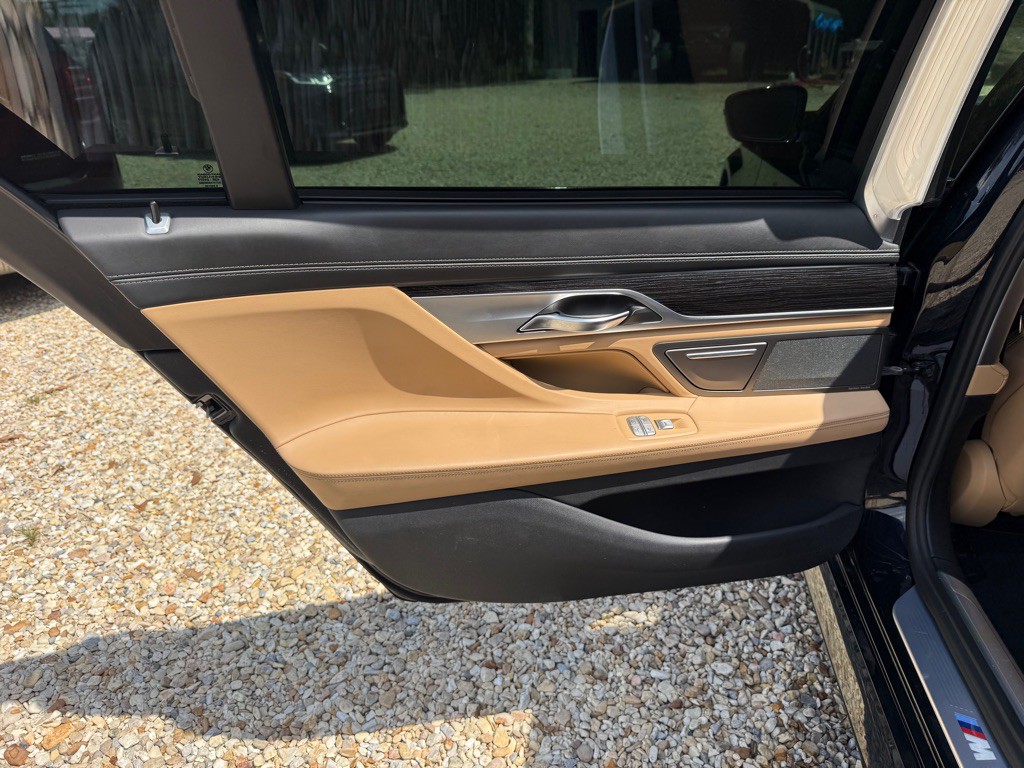 2018 BMW 7 Series Image 22