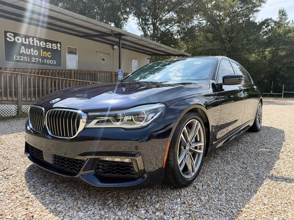 2018 BMW 7 Series Image 31