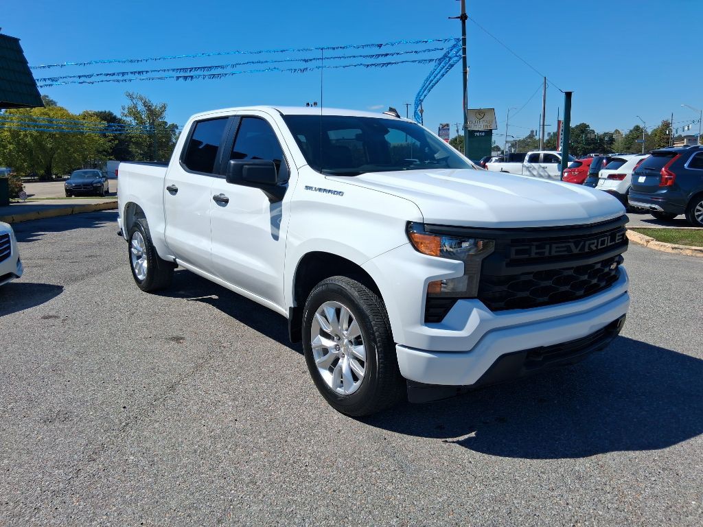 2024 Chevrolet Silverado 1500 Image 2