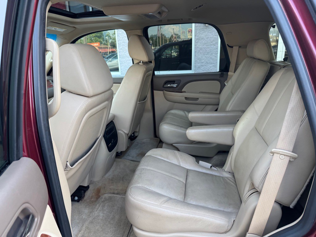 2008 GMC Yukon Image 6