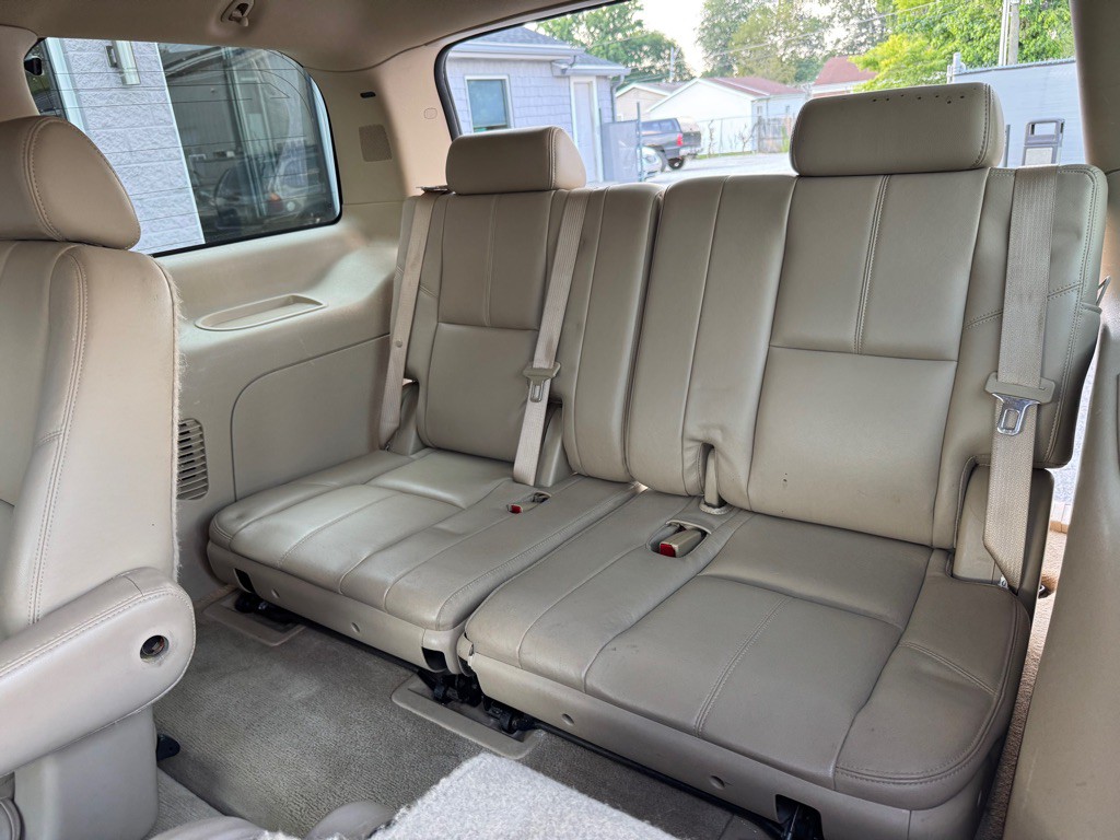 2008 GMC Yukon Image 7