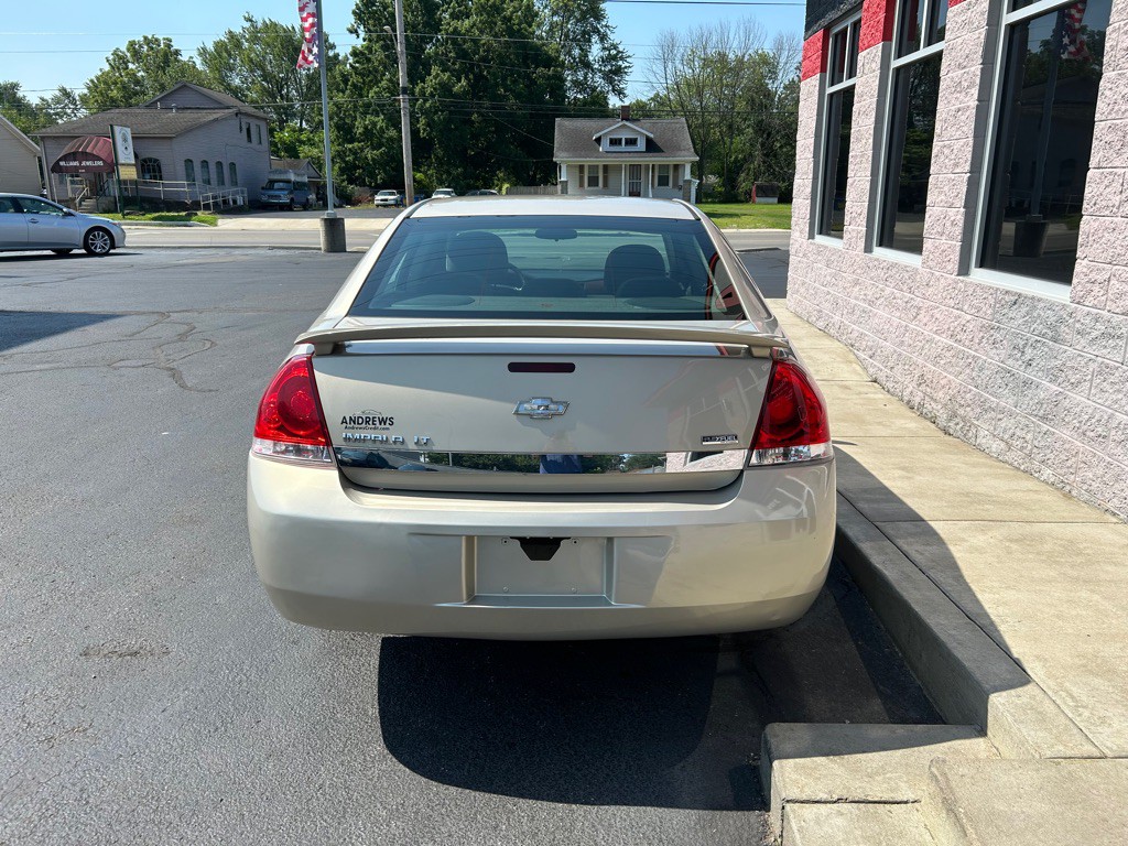 2010 Chevrolet Impala Image 4