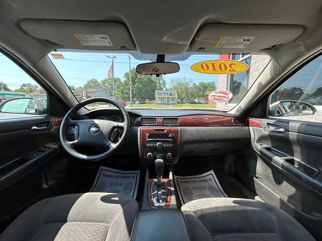 2010 Chevrolet Impala Image 5