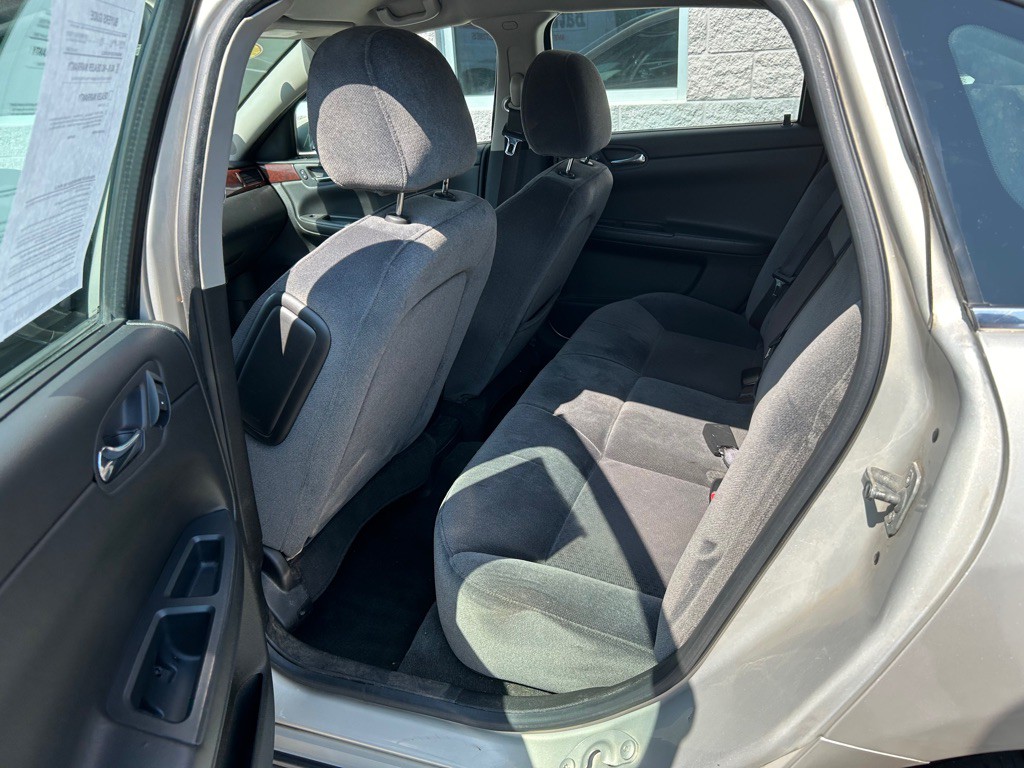 2010 Chevrolet Impala Image 6