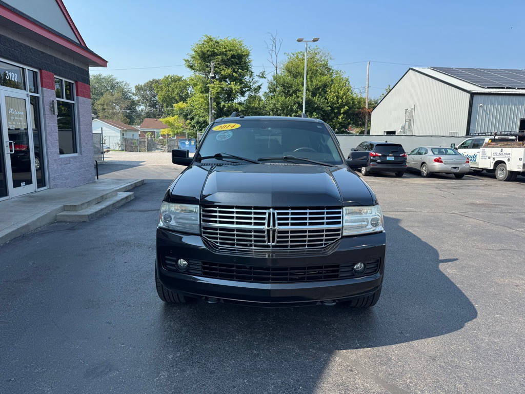 2014 Lincoln Navigator Image 2