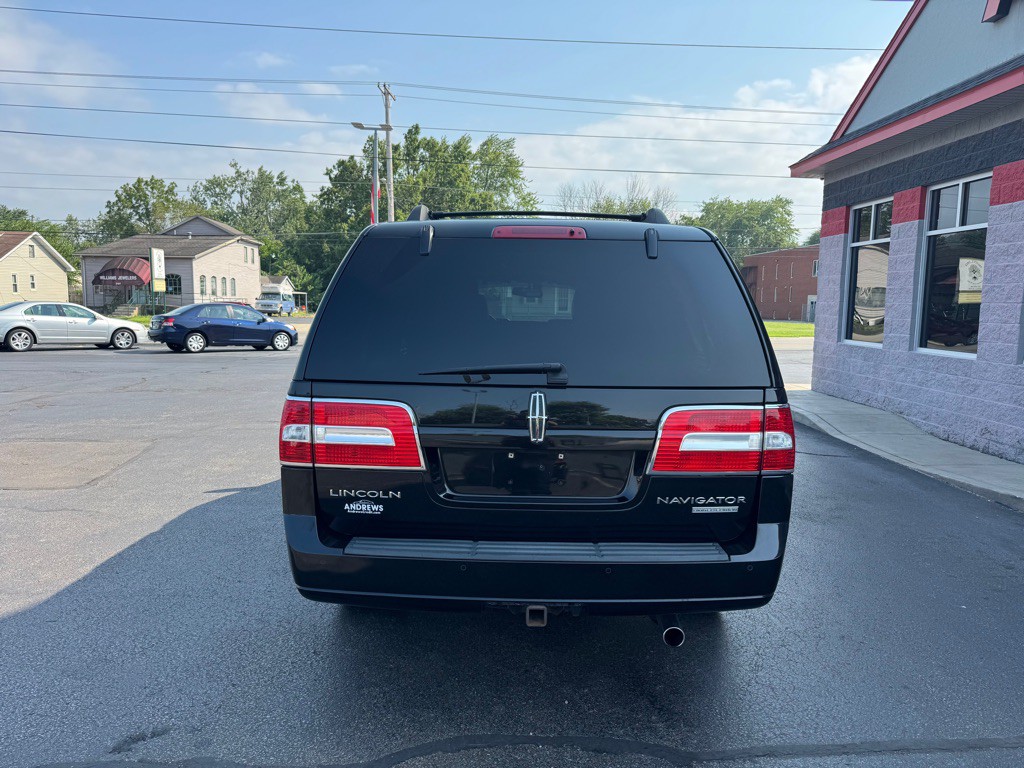 2014 Lincoln Navigator Image 4