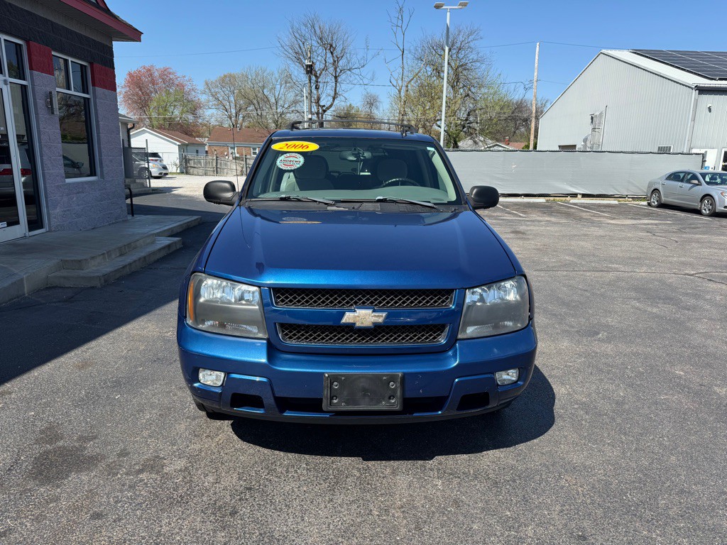 2006 Chevrolet Trailblazer Image 2
