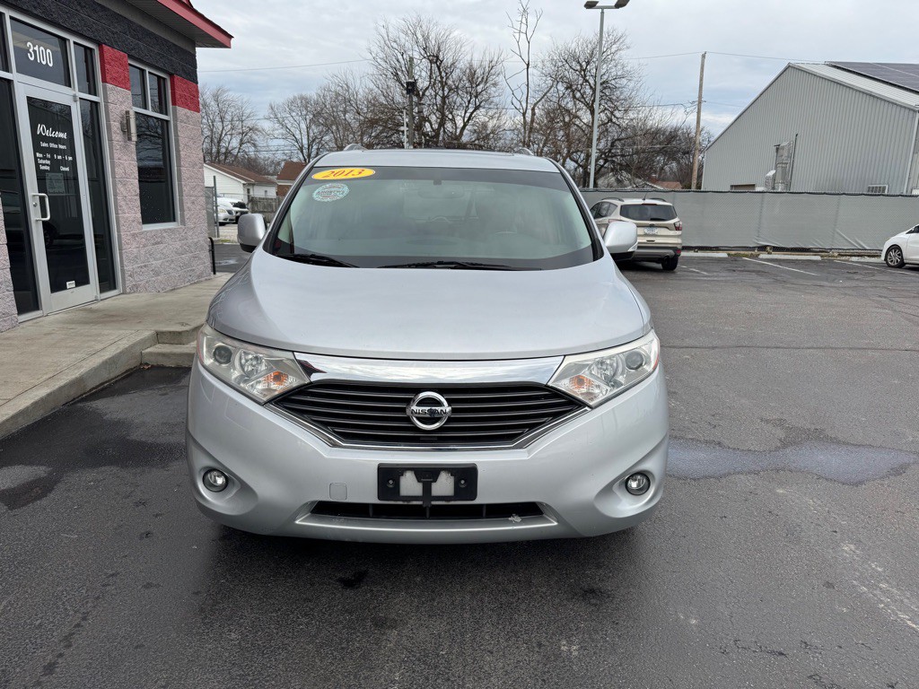 2013 Nissan Quest Image 2
