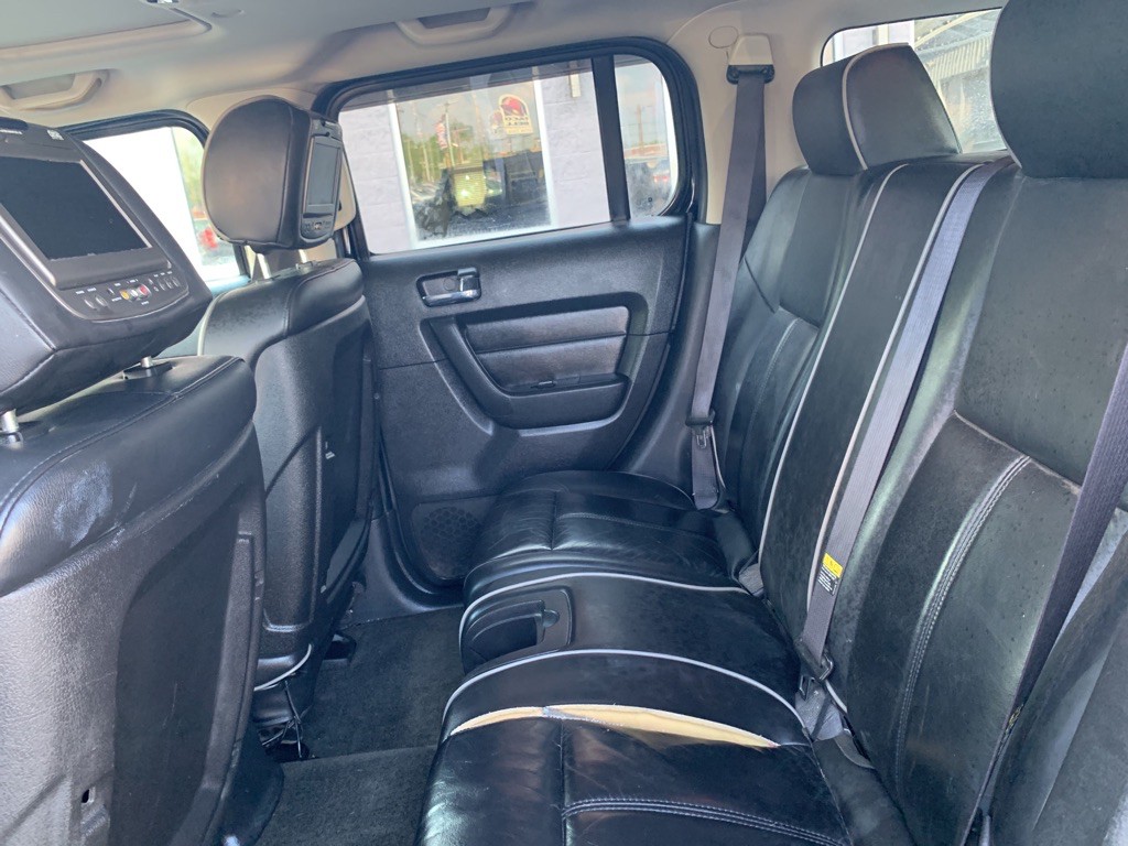2006 HUMMER H3 Image 6