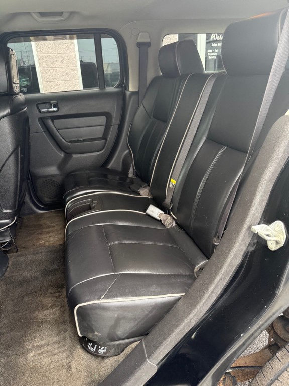 2006 HUMMER H3 Image 12