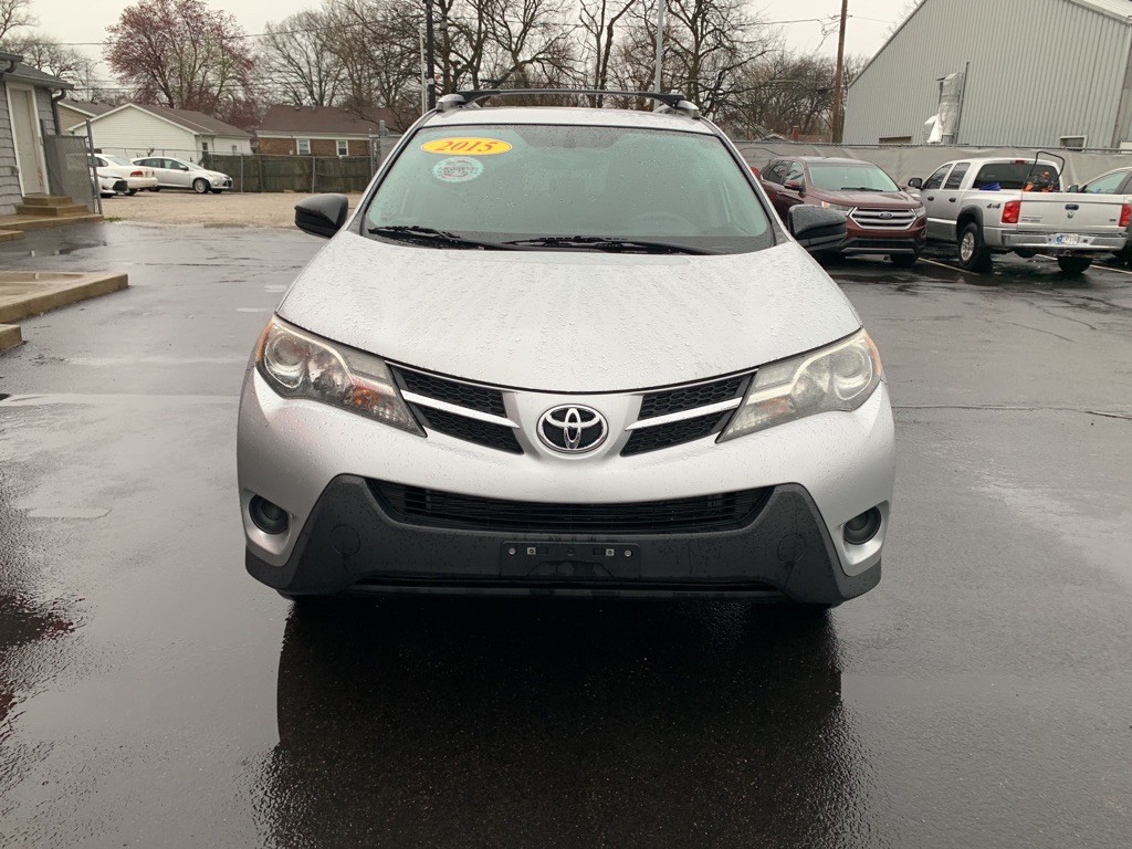 2015 Toyota Rav4 Image 2
