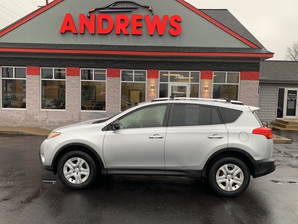 2015 Toyota Rav4 Image 1