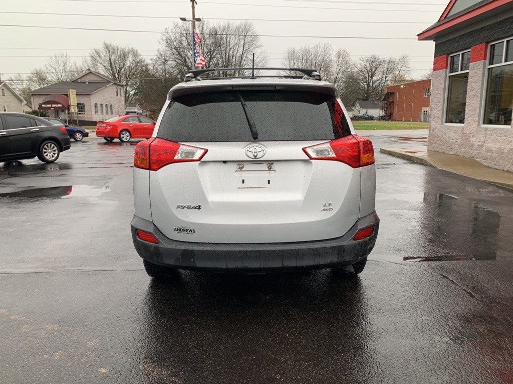 2015 Toyota Rav4 Image 4
