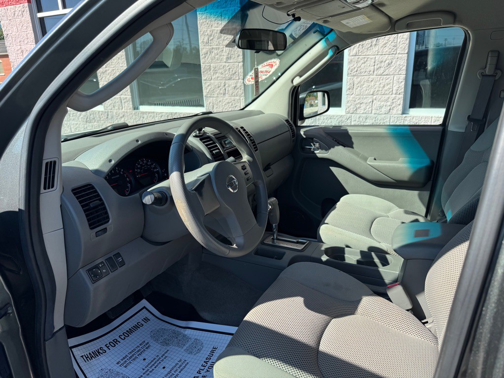 2005 Nissan Frontier Image 5