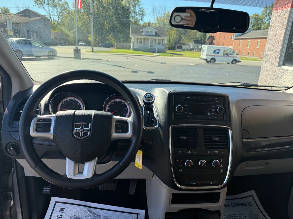 2015 Dodge Grand Caravan Image 5