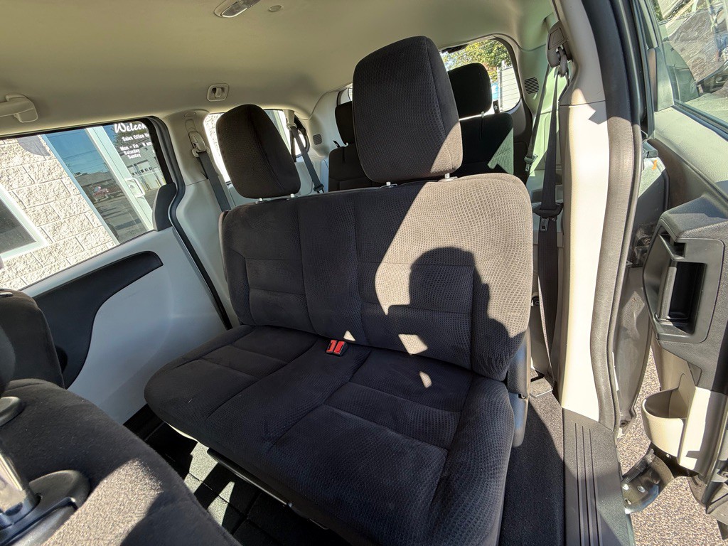 2015 Dodge Grand Caravan Image 7