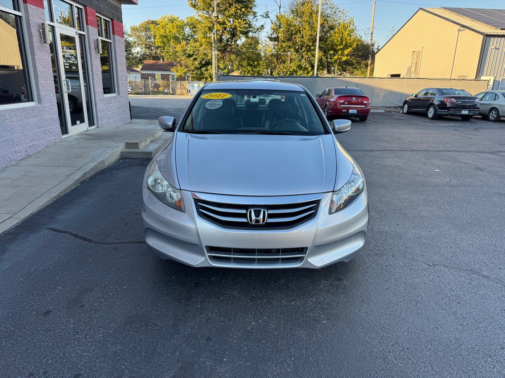 2012 Honda Accord Image 2
