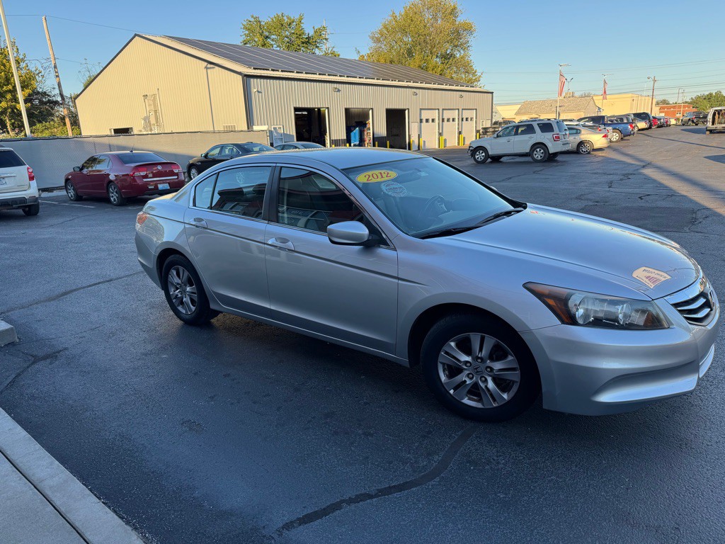 2012 Honda Accord Image 3