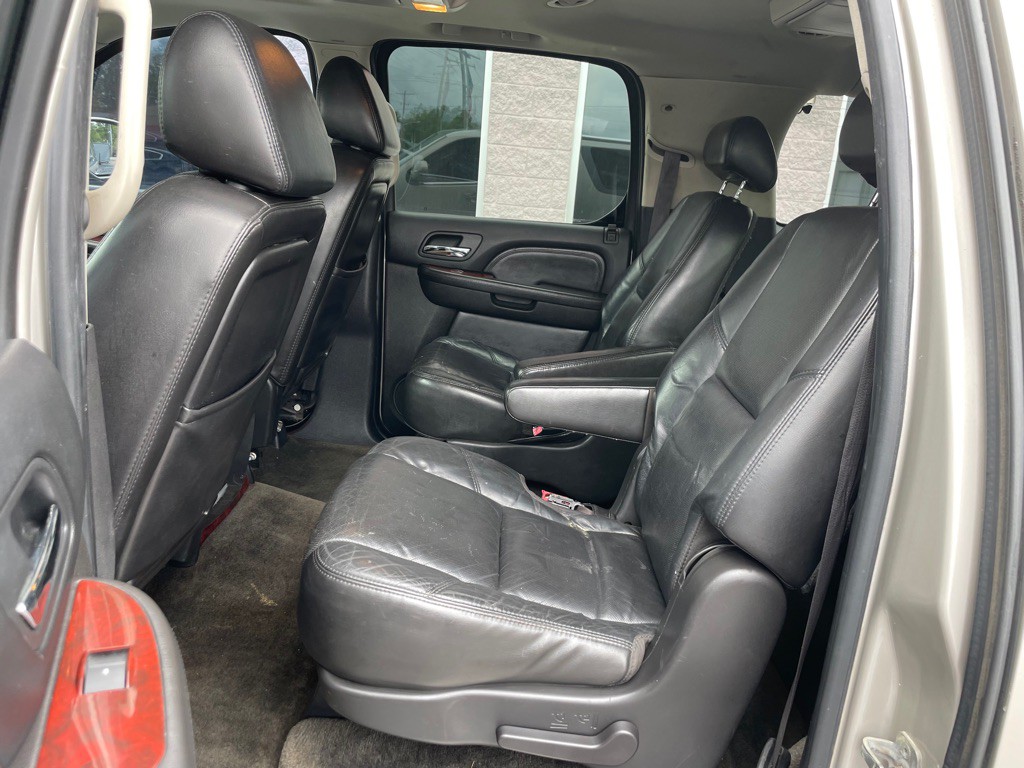 2007 Cadillac Escalade Image 7
