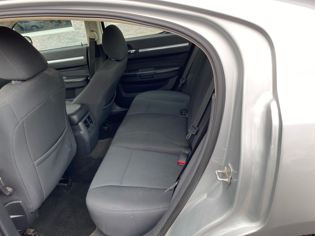 2009 Dodge Charger Image 6