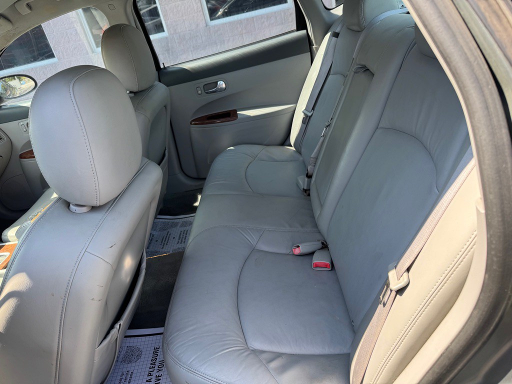 2005 Buick Lacrosse Image 6