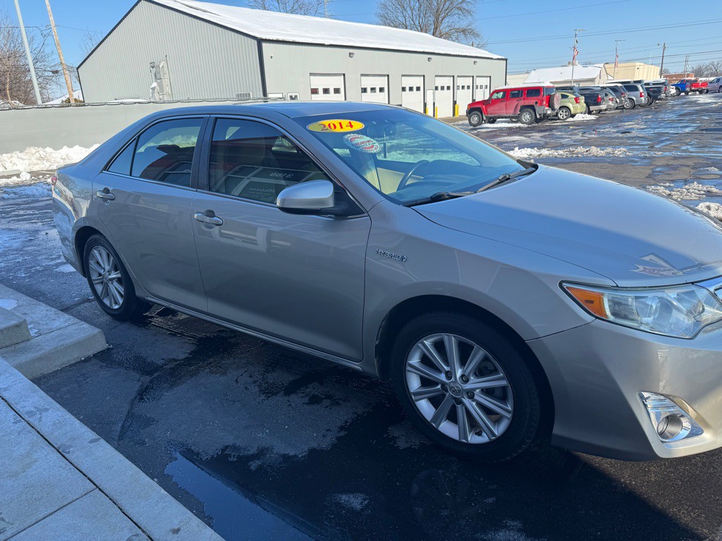 2014 Toyota Camry Image 3