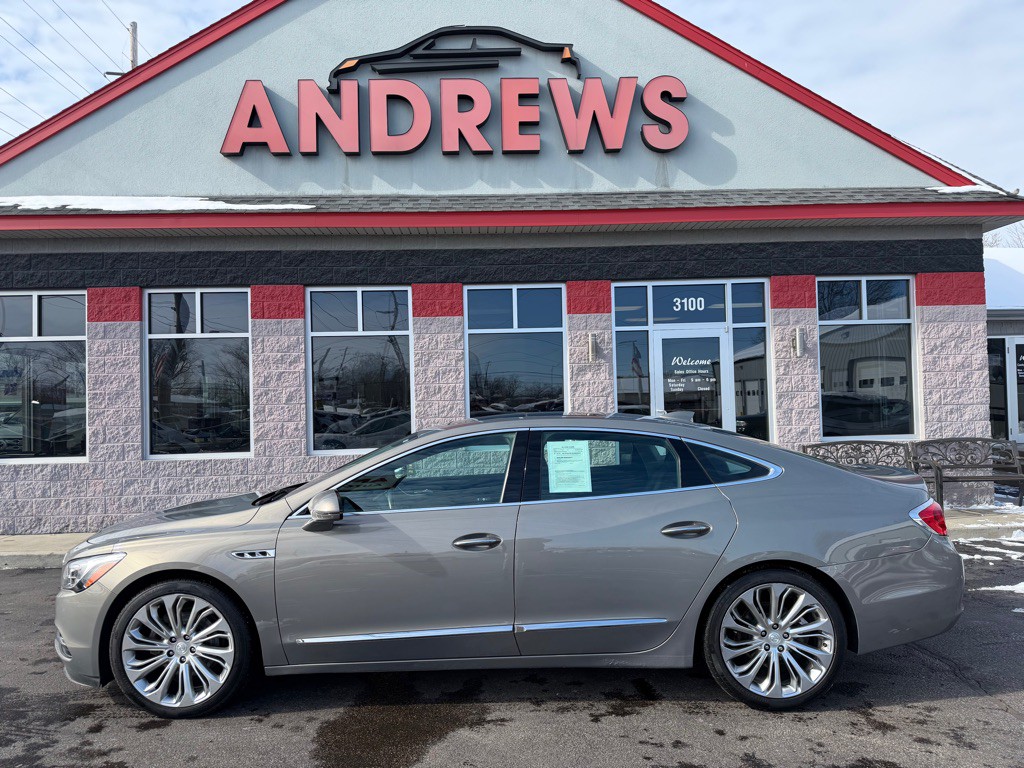 2017 Buick Lacrosse Image 1