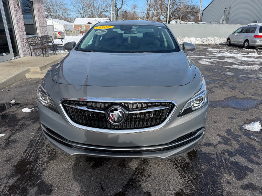 2017 Buick Lacrosse Image 2