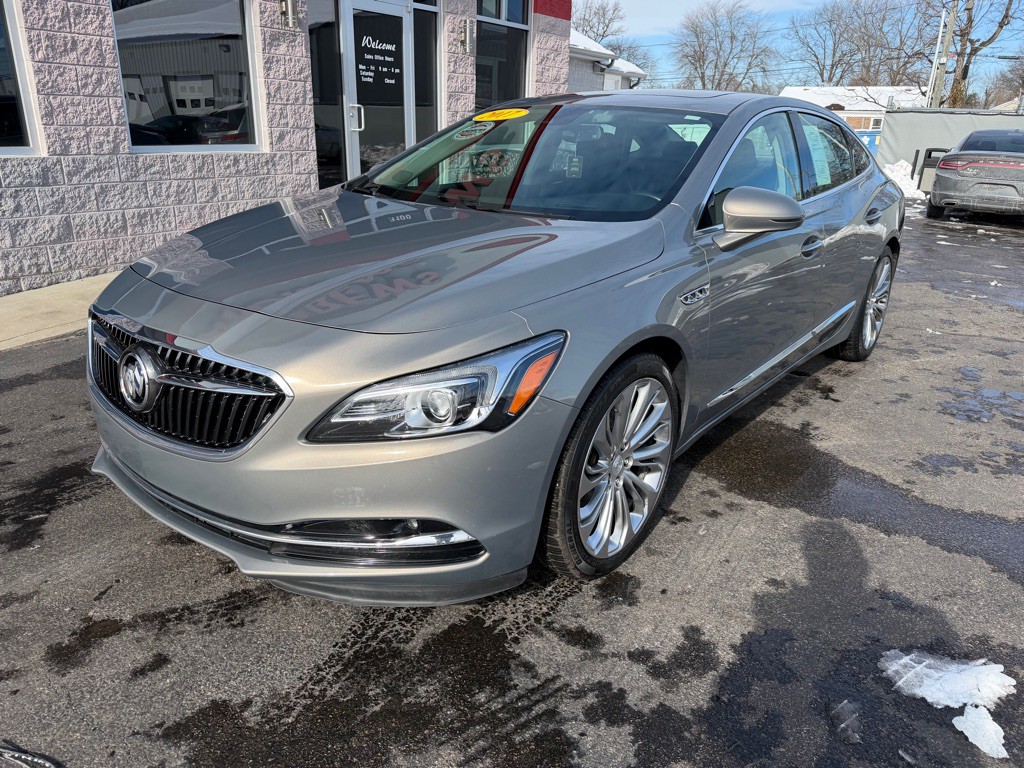 2017 Buick Lacrosse Image 3