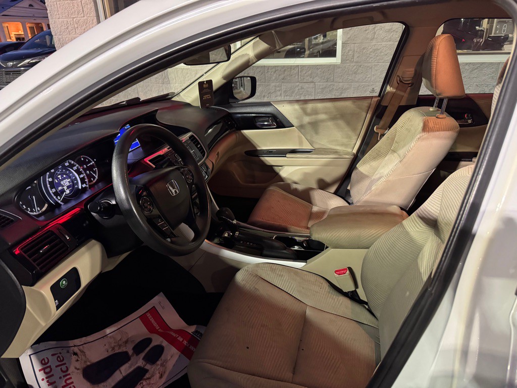 2016 Honda Accord Image 5