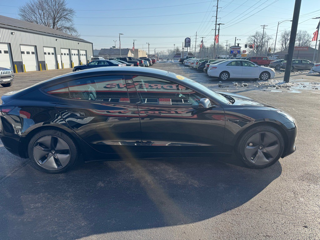 2019 Tesla Model 3 Image 3
