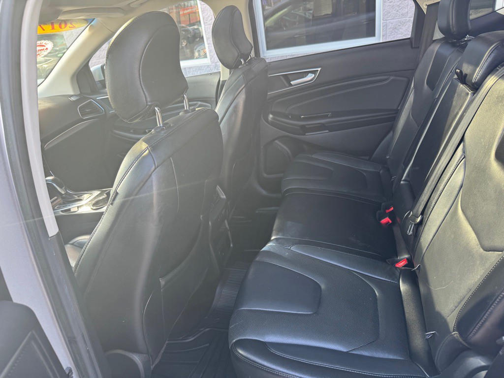 2017 Ford Edge Image 6