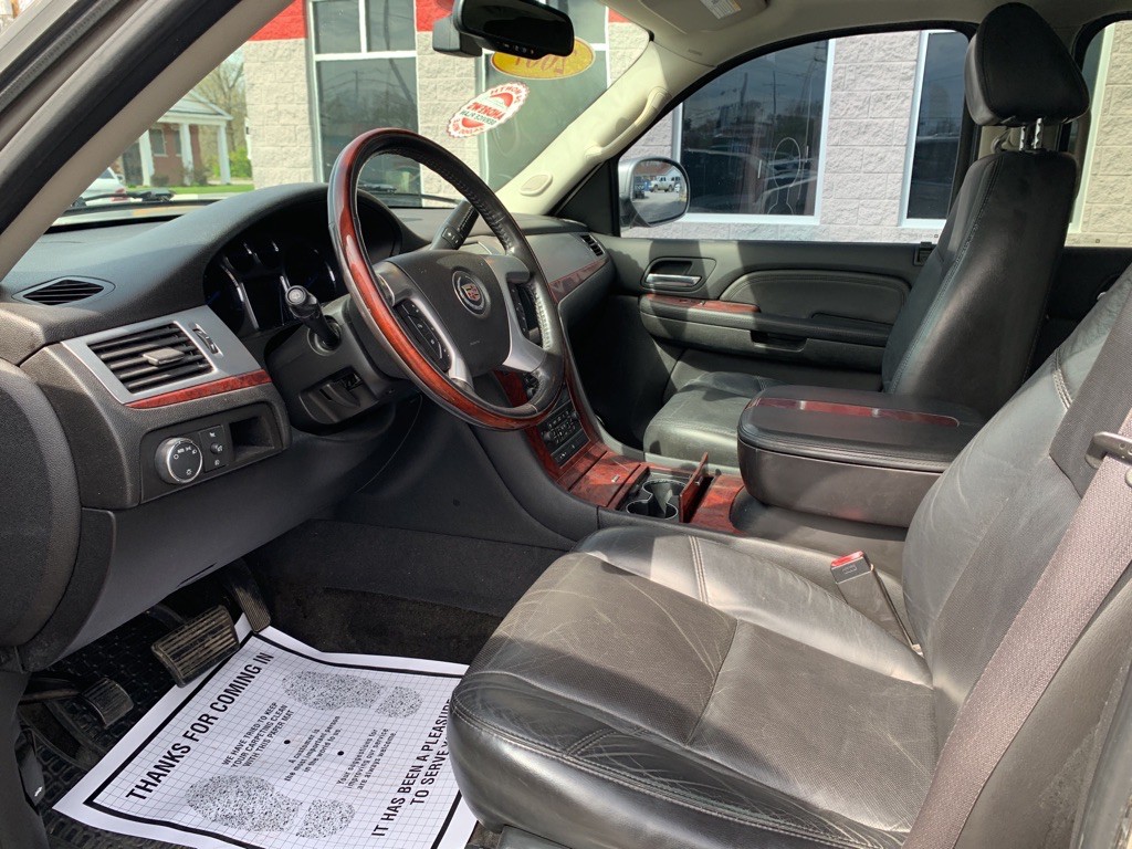 2007 Cadillac Escalade Image 5