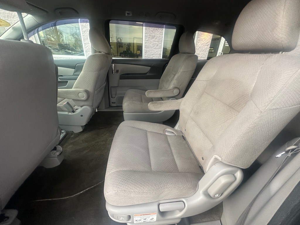 2015 Honda Odyssey Image 7