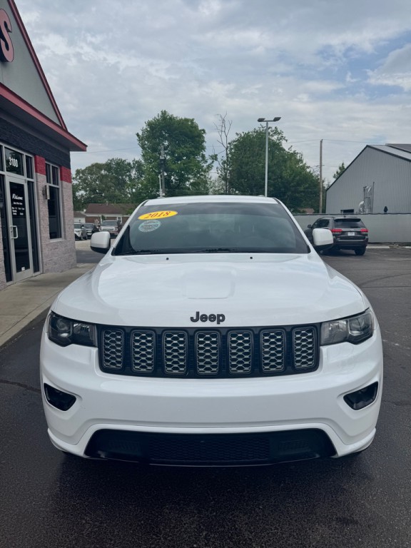 2018 Jeep Grand Cherokee Image 2