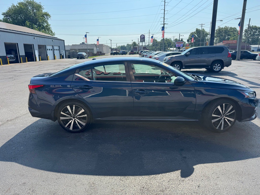 2020 Nissan Altima Image 3