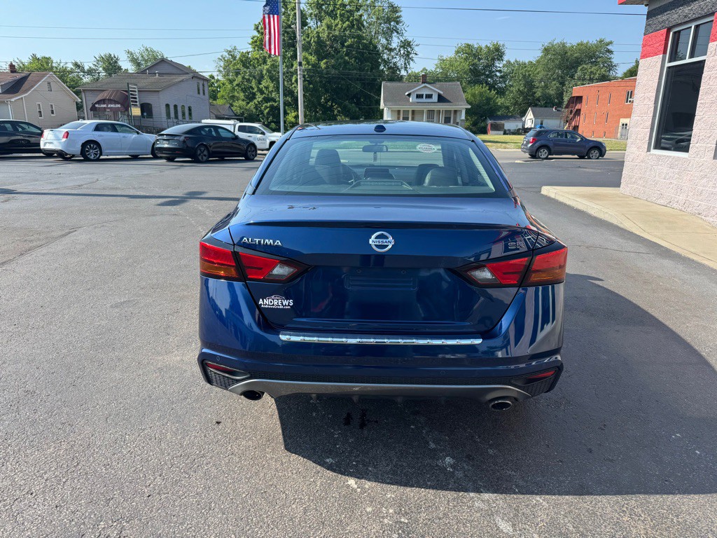 2020 Nissan Altima Image 4